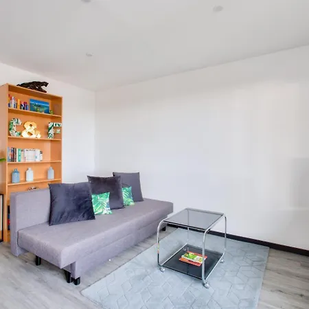 Appartement Lovely 2 Bedroom Flat With Balcony Near The Centre