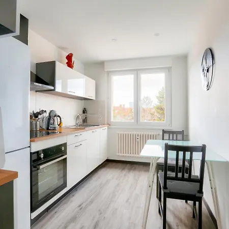 Lovely 2 Bedroom Flat With Balcony Near The Centre Appartement Strasbourg